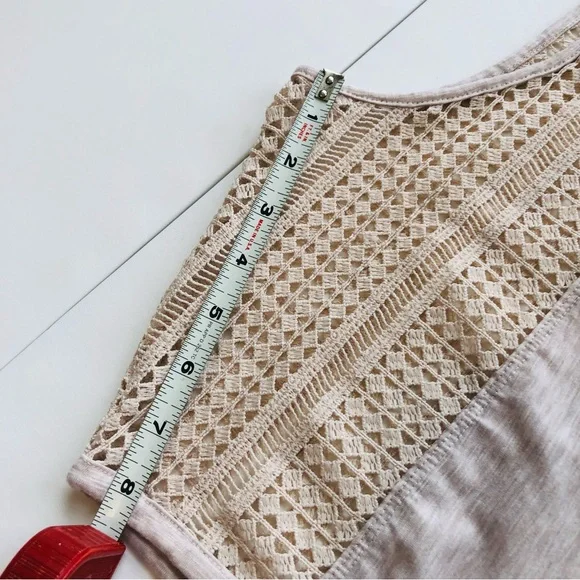 Lane Bryant pullover shirt cream lace yoke cap sleeves sz 18/20 band at bottom - Picture 7 of 12